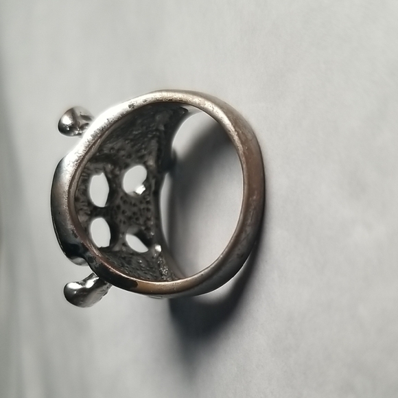 Silver Skull Ring Size 9 - Picture 4 of 5
